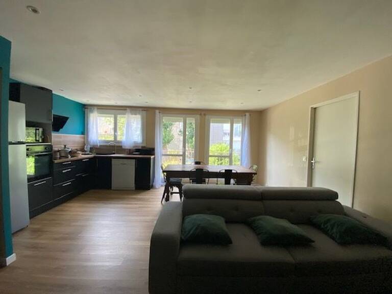 Nouveau prix — T4 rénové à neuf avec balcon, parking & cave (Quartier Amouroux) — photo 1