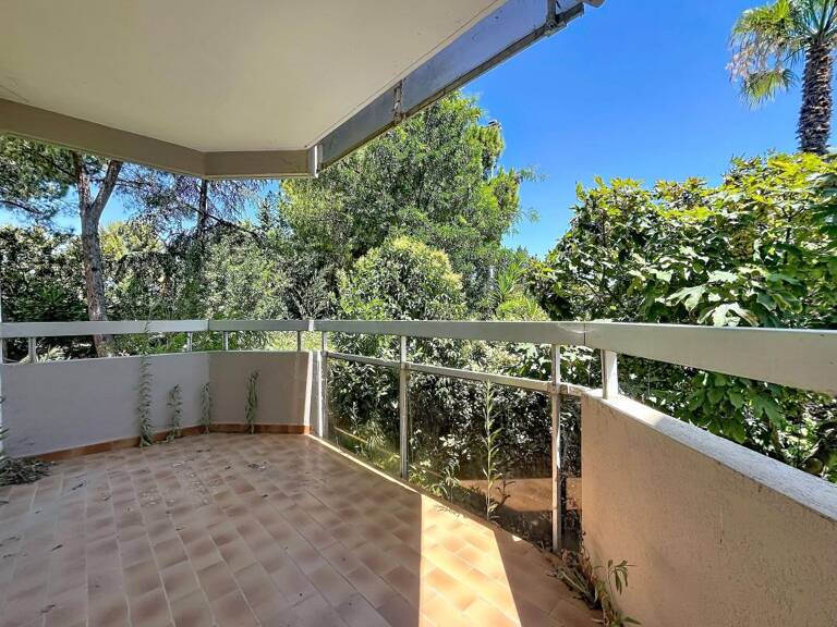 Appartement À Vendre — photo 1