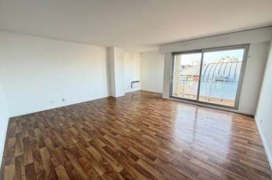 Appartement 4 pièces 870 €
