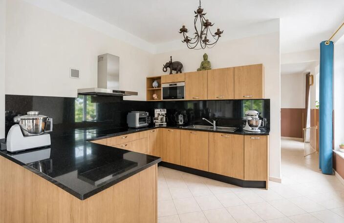 Maison de 9 pièces de 254 m² à Mirecourt — photo 4