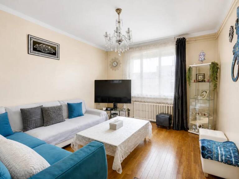 Maison de 5 pièces de 180 m² à Vaulx-en-Velin — photo 1