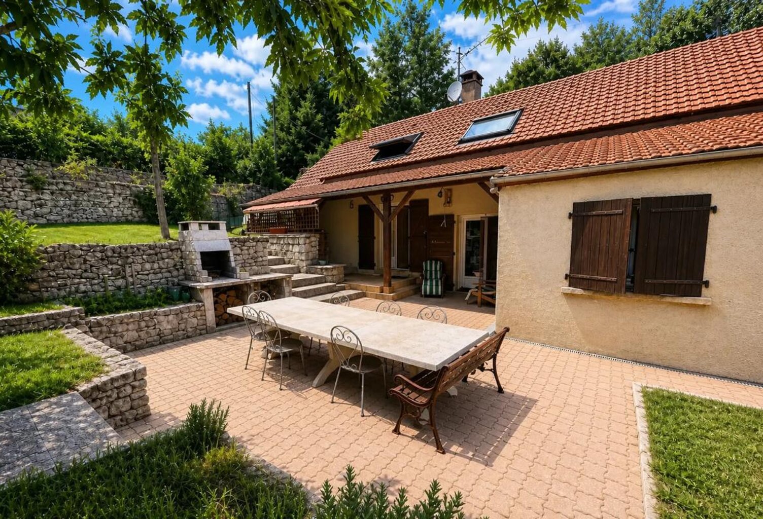 Maison de 4 pièces de 92 m² à Lamothe-Fénelon — photo 1