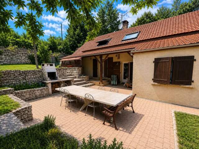 Maison de 4 pièces de 92 m² à Lamothe-Fénelon — photo du bien