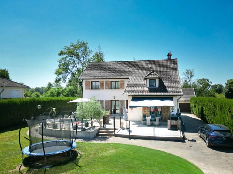 Maison de 6 pièces de 210 m² à Le Bouchage — photo 1