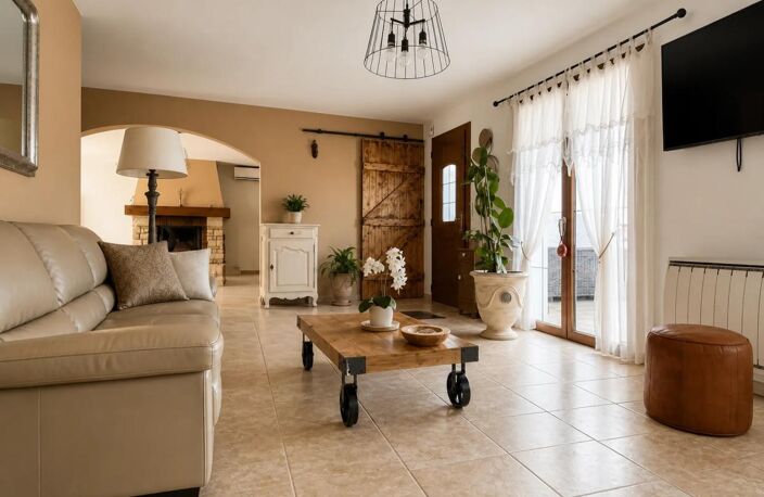 Maison de 6 pièces de 210 m² à Le Bouchage — photo 3