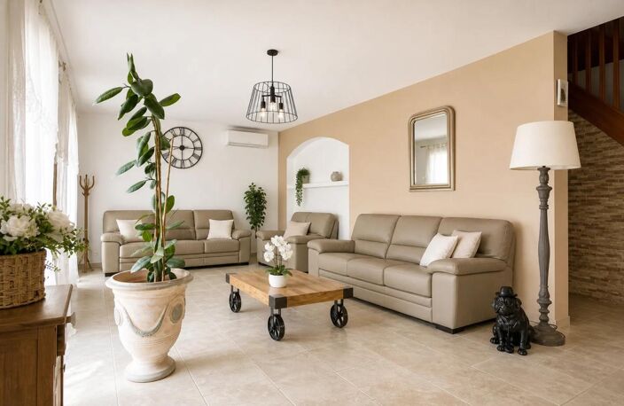 Maison de 6 pièces de 210 m² à Le Bouchage — photo 4