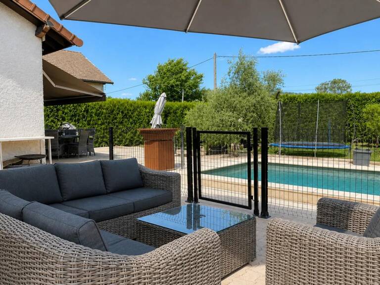 Maison de 6 pièces de 210 m² à Le Bouchage — photo 1