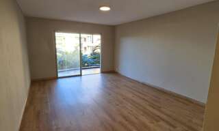 Bureau 4 Pièces 75 m² à louer à Saint-Pierre (97410)