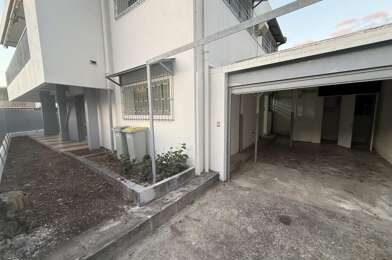 Maison 6 pièces 2500 €