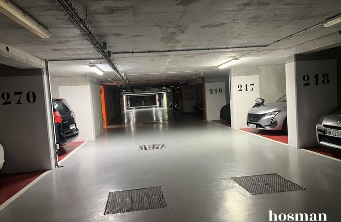 Emplacement de parking récent et sécurisé de 14 m² - Chemin De Bretagne, Issy-Les-Moulineaux — photo 2