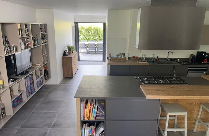 Maison Tours 10 pièce(s) 370 m2 — photo 2