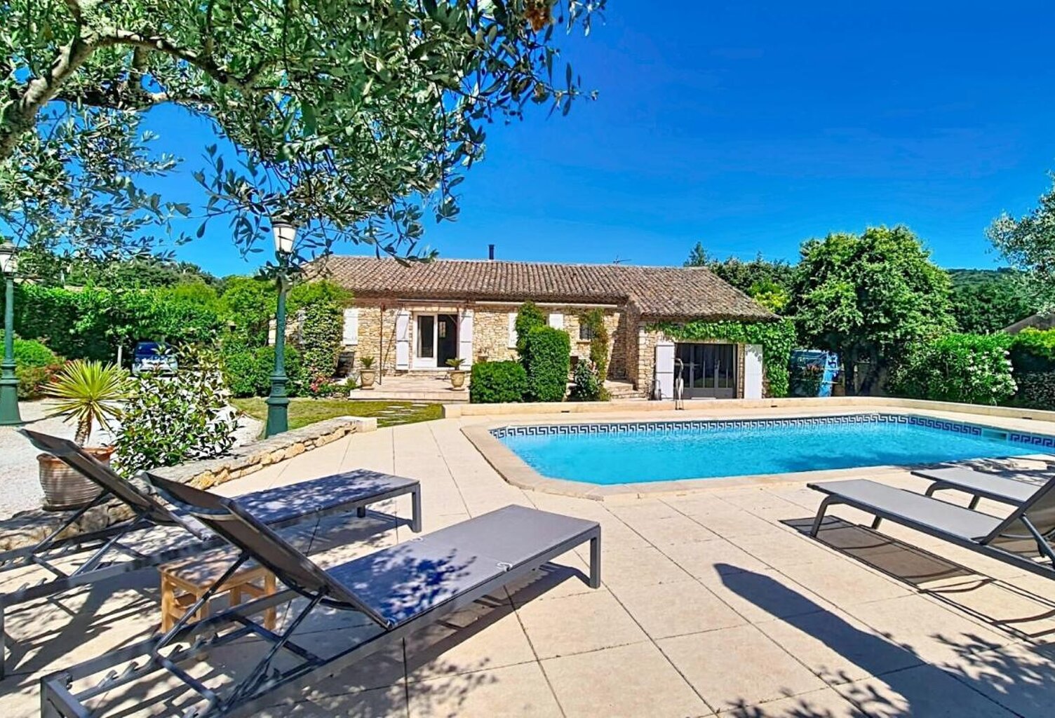 Maison de caractère avec piscine — photo 1