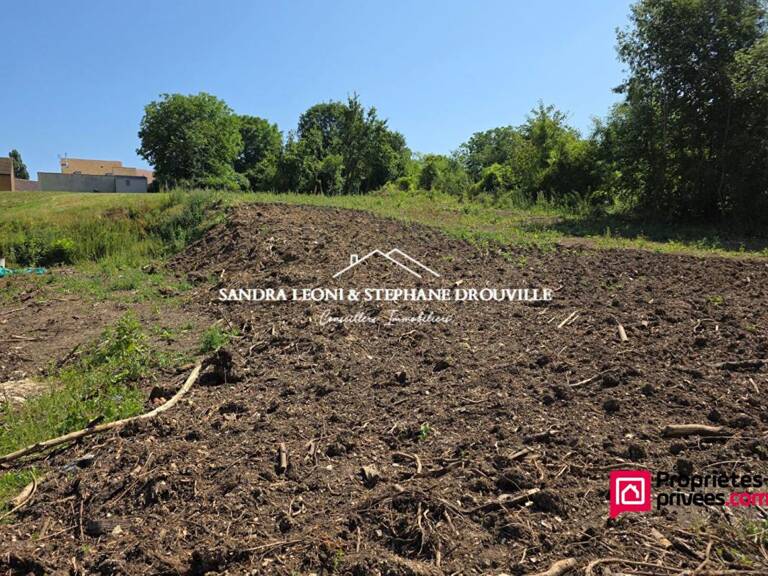 AUNEAU - JOLI TERRAIN VIABILISE DE 532 m² — photo 1