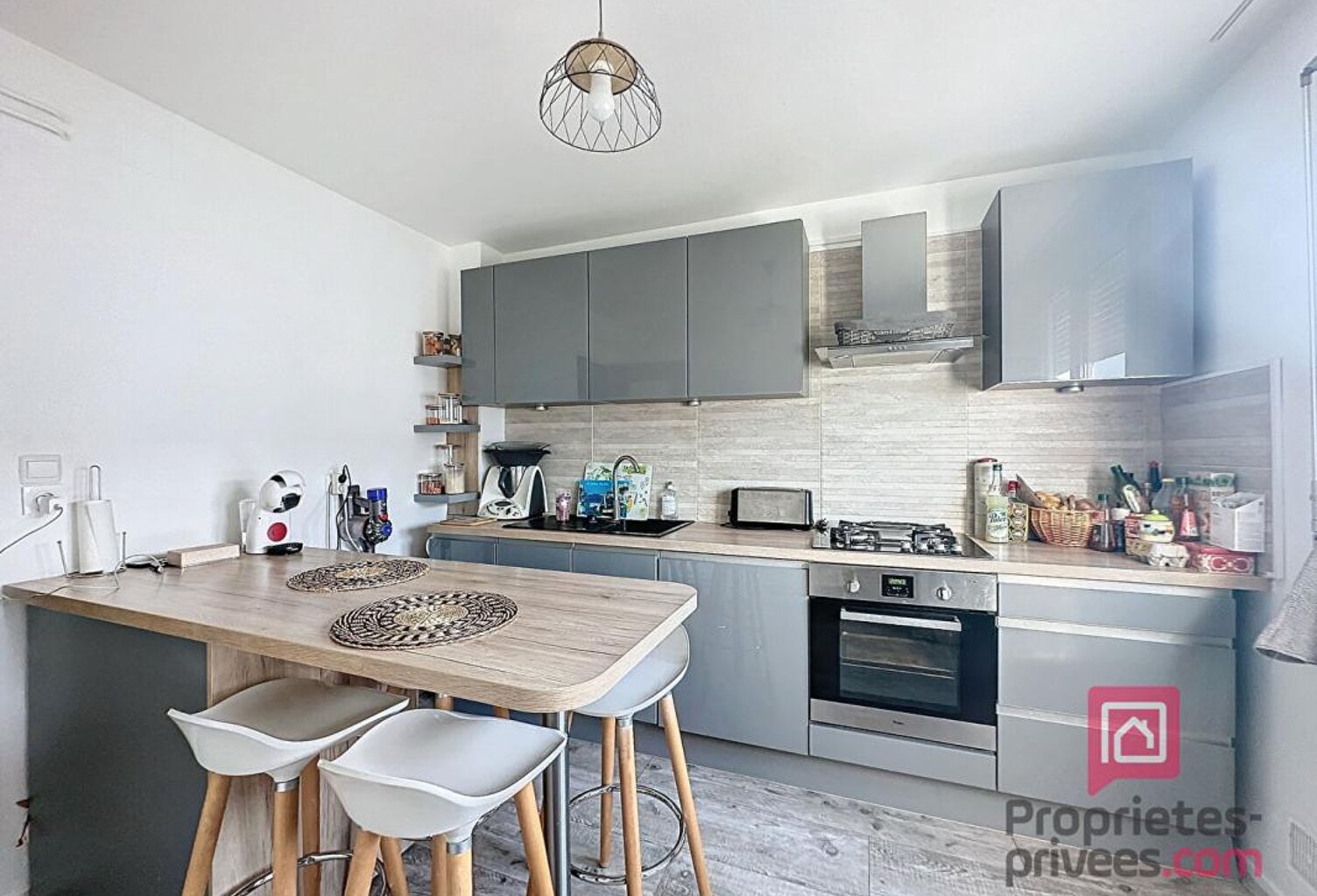 AVALLON A VENDRE APPARTEMENT F3 DANS RESIDENCE avec cave — photo 1