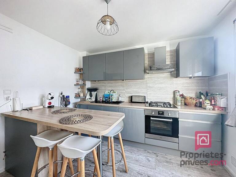 AVALLON A VENDRE APPARTEMENT F3 DANS RESIDENCE avec cave — photo 1