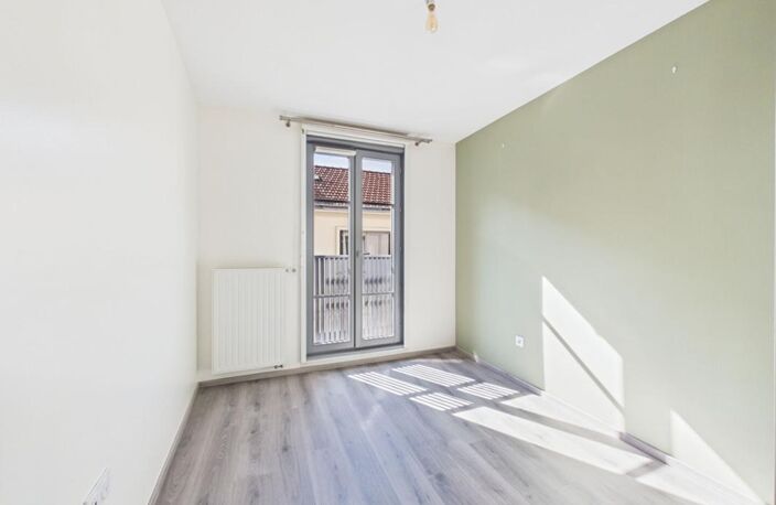 EXCLUSIVITÉ CLERMONT-FERRAND, T3 Récent (2021) avec Jardin, Terrasse & Grand Garage — photo 4
