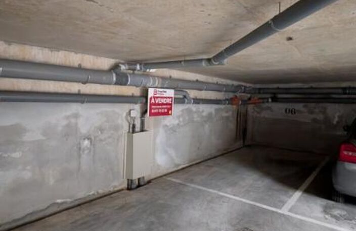 Place de Parking souterrain sécurisée à Quincy Sous Sénart 91 — photo 4