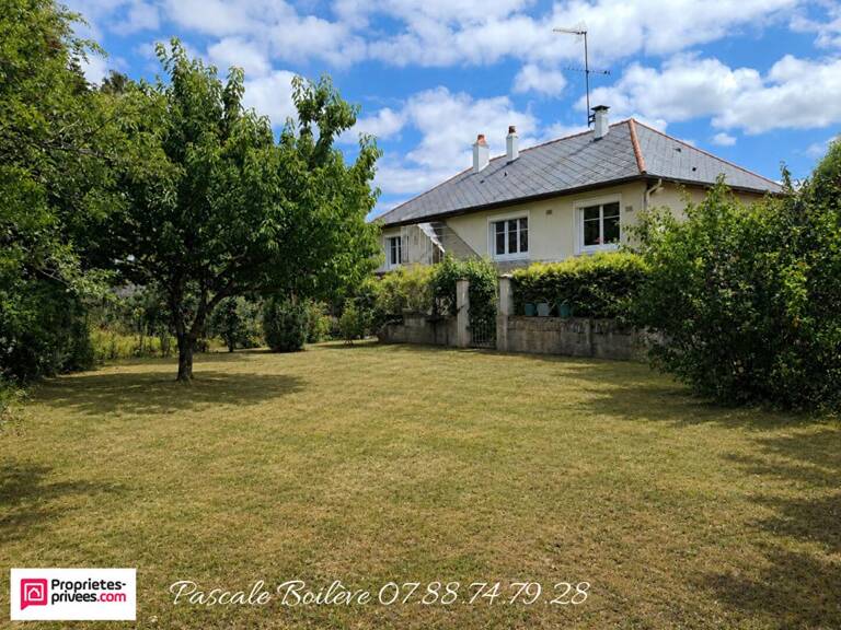 Maison avec rez-de-jardin - Vernantes (49390) — photo 1