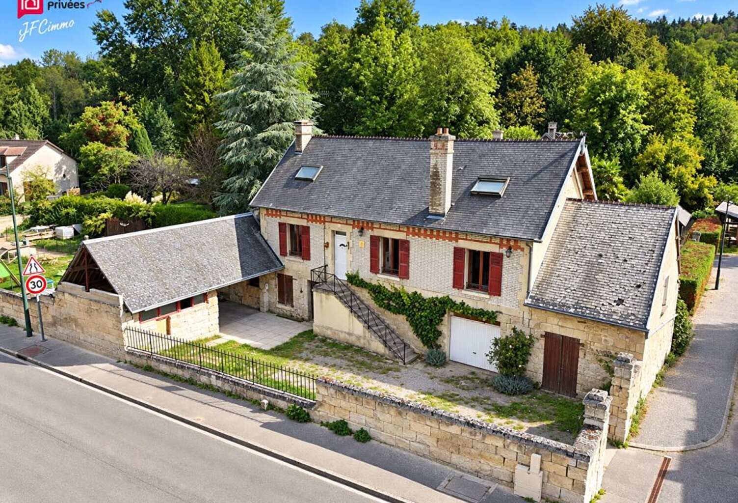 Maison Laversine 7 pièce(s) 140 m2 + dépendances — photo 1