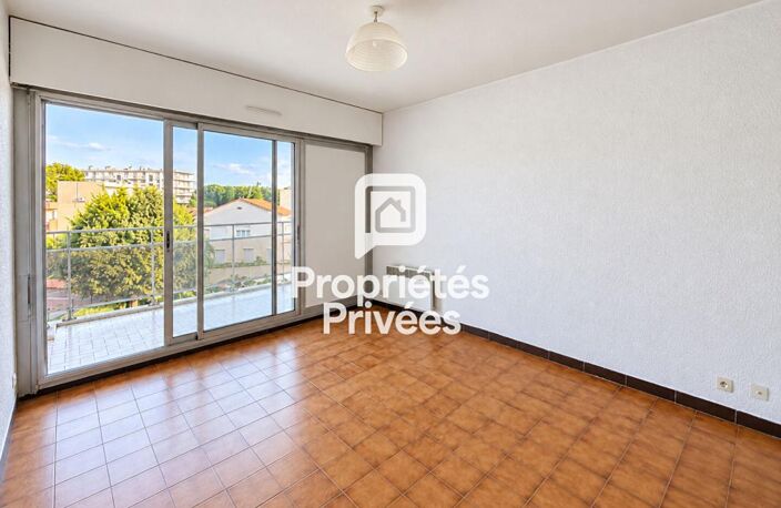 Studio avec balcon, ascenseur et parking - Centre-ville de Cavalaire-sur-Mer — photo 3