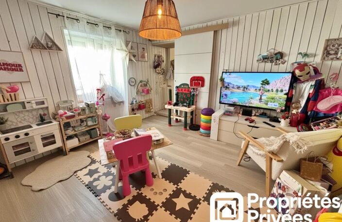 MAISON BOURGES 6 PIECES 111 M2 — photo 3