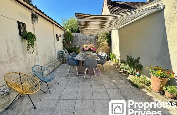 MAISON BOURGES 6 PIECES 111 M2 — photo 5