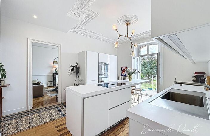 VANNES Albert 1er · Demeure de caractère · 200 m² · Jardin clos plein Sud — photo 2