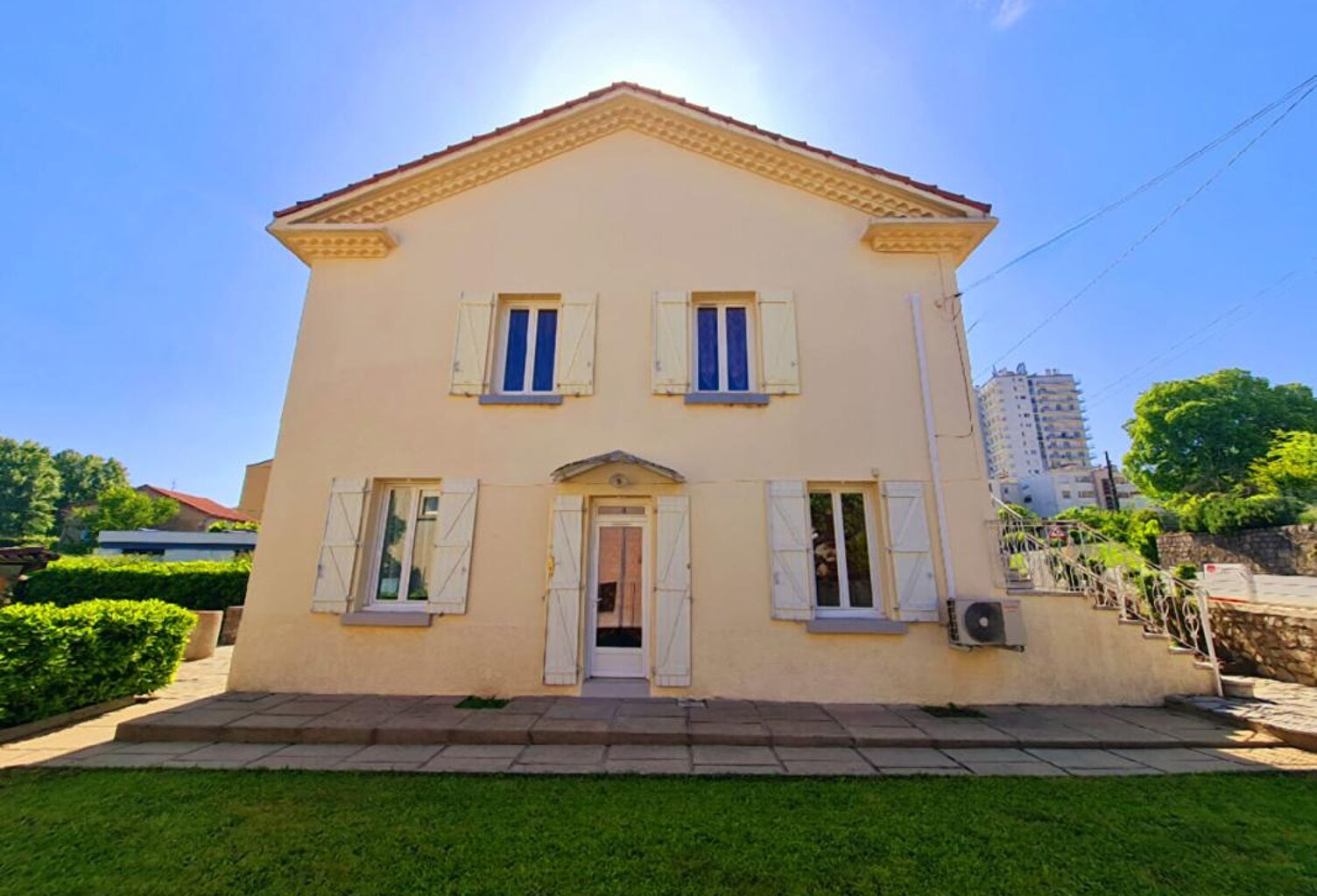 EXCLUSIVITE - Clavière, Maison proche commerces et écoles - 750 M² de terrain — photo 1