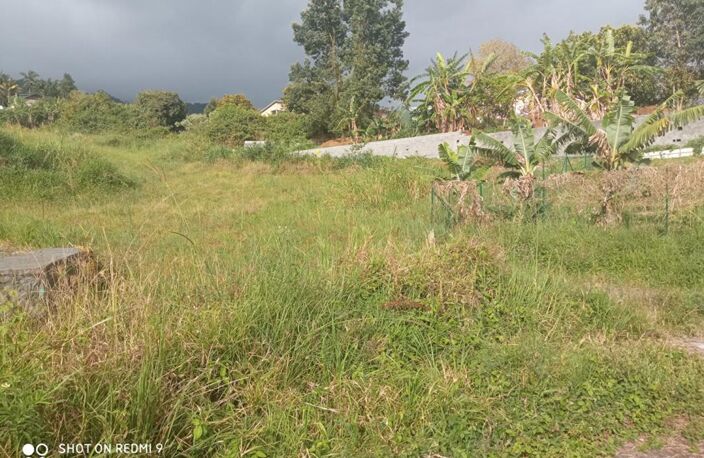 Terrain  790 m2  constructible et viabilisé situé au Plate St Leu 97424 — photo 2