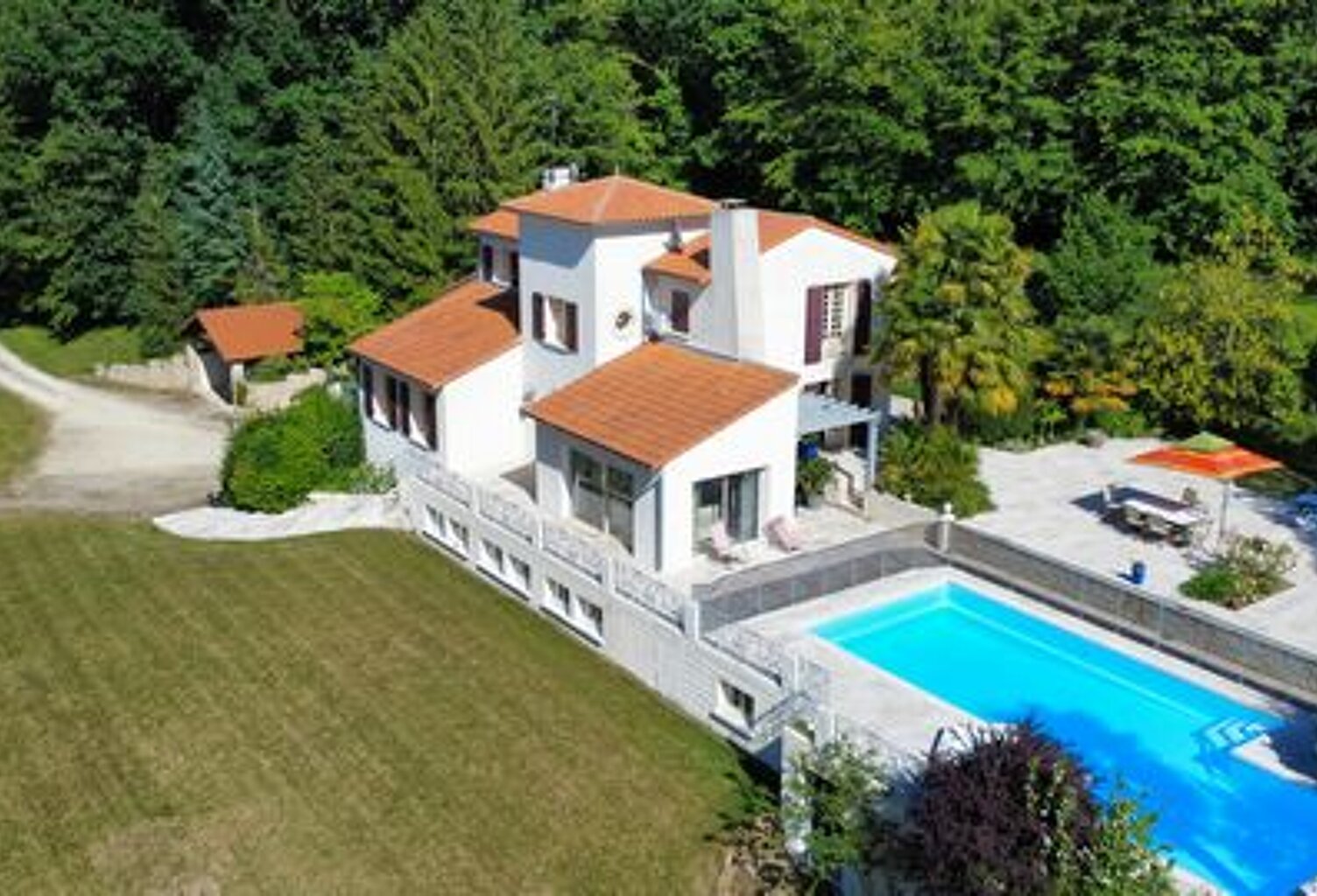 Maison 220m², piscine, très beau parc 4,5ha, étang — photo 1