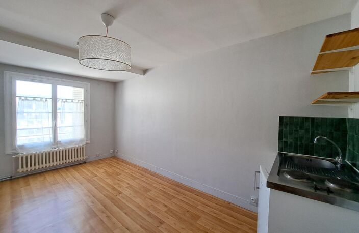 Location appartement 1 pièce 18 m² à Tours (37000) — photo 2