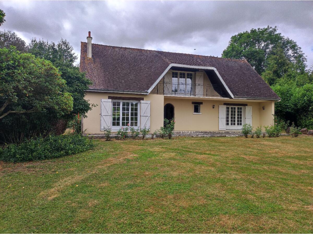  Maison 7 pièces 140 m²