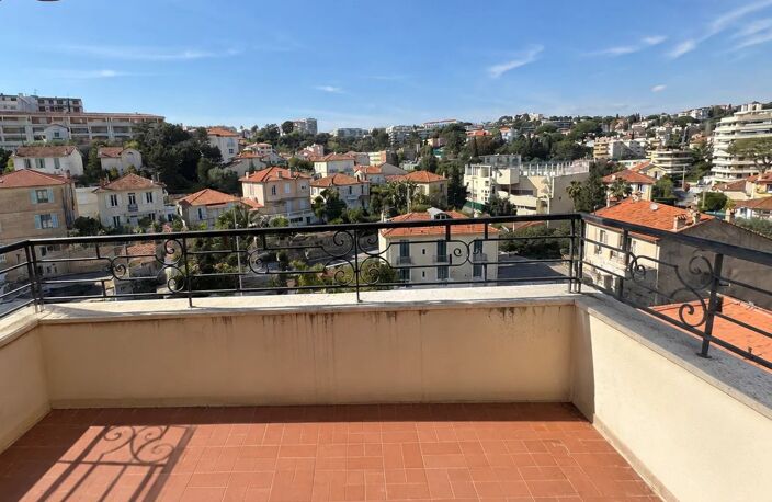CANNES - 2 Pièces — photo 2