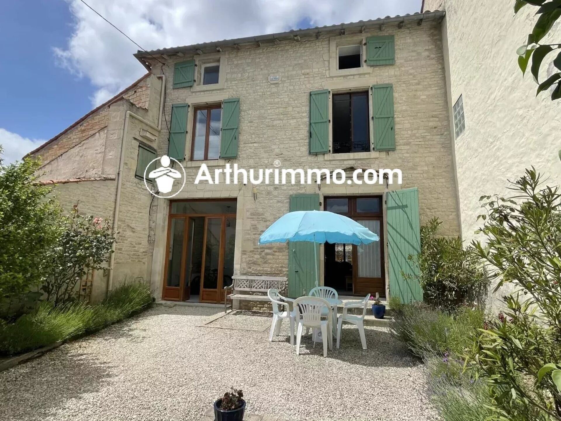 Maison 7 pièces 172 m² · à Chizé · 172 m² · 168 800 €