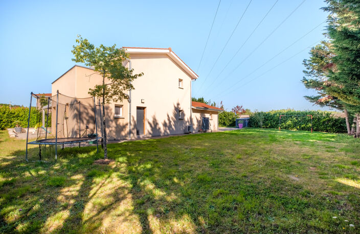 DARDILLY MAISON DE 2017 DE 140M2 EDIFIEE SUR UN TERRAIN DE 8 — photo 4