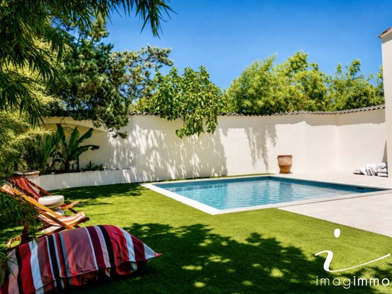 Villa — photo 1