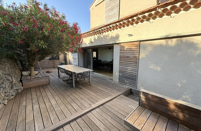 Maison Rénovée 160 m2 + piscine, jacuzzi, bureau et garage - — photo 3