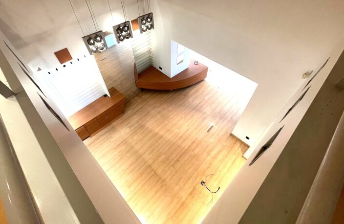 Location commerce  116 m² à Miribel (01700) — photo 4