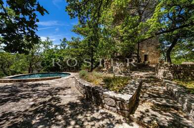 Maison  890000 €