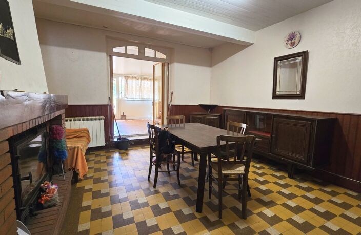 Maison de caractère avec jardin et grand garage — photo 4