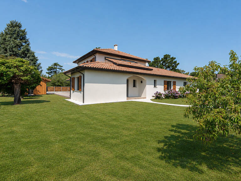 MAISON RENOVEE 199 M2 + GARAGE/ATELIER 58 M2 - CALME — photo 1