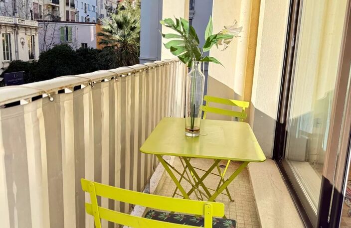 QUARTIER DES MUSICIENS - 2 PIECES 55M² + BALCON — photo 2