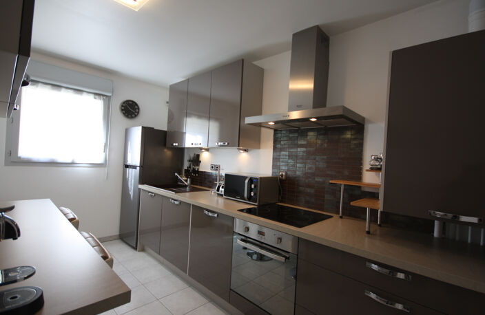 Appartement T2 meublé, Marseille 2ème — photo 4