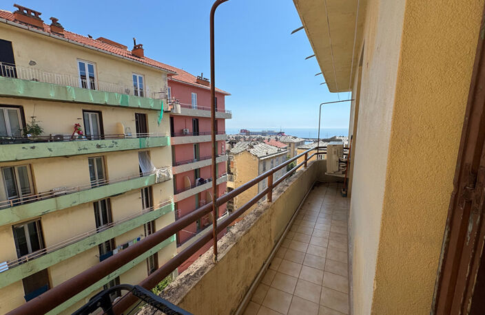 HYPER CENTRE BASTIA Appartement 3 pièce(s) 72.43 m2 — photo 3