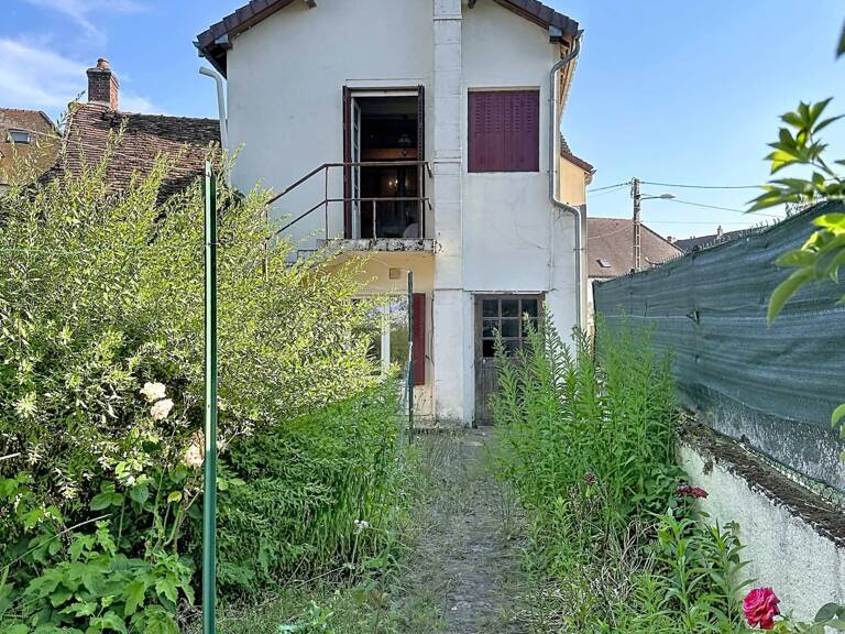 En exclusivité à SAULIEU, maison de ville avec jardin — photo 1
