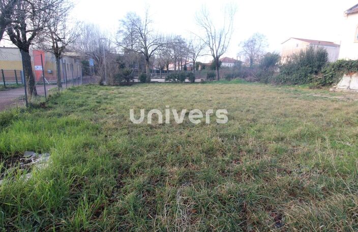 TERRAIN CONSTRUCTIBLE de 530 m² à Châteauvert VALENCE — photo 3