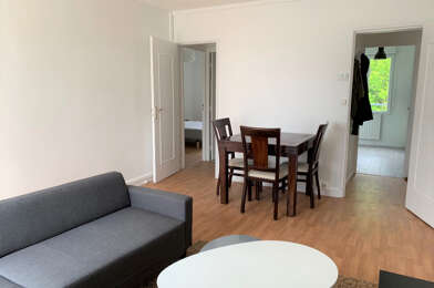 Appartement 3 pièces 872 €