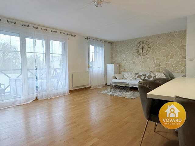 Appartement F4 vendu loué -  2 chambres en centre ville — photo du bien