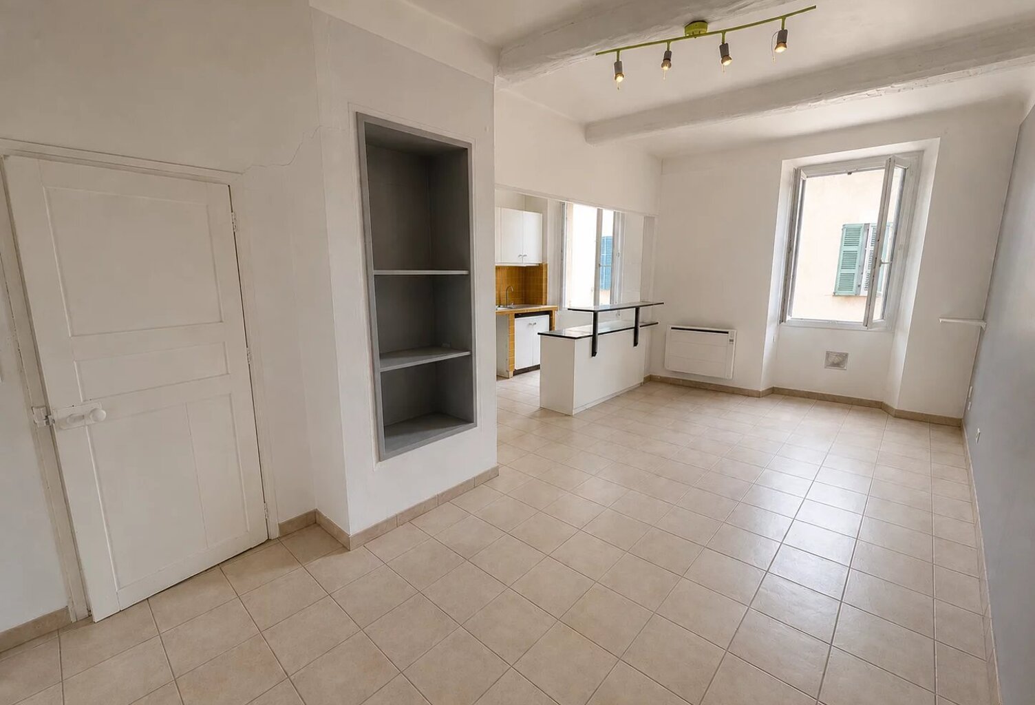 LE MUY – Maison de ville 71 m² – 2 chambres + bureau – Garage 27 m² — photo 1