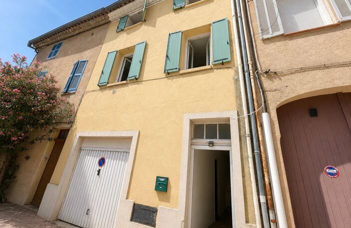 LE MUY – Maison de ville 71 m² – 2 chambres + bureau – Garage 27 m² — photo 2